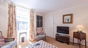 Belford Mews Apartment - Image 5