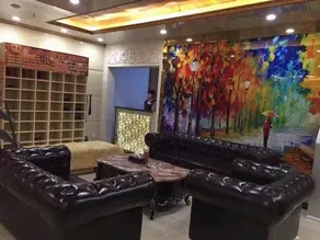 Sunshine Holiday Hotel - Image 4