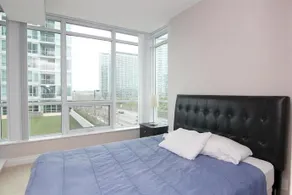 Pelican Suites - Parkside Residence - Image 2