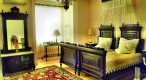 Retro - 19th Century Guest House - Image 4