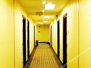 Junyue Business Hotel - Image 4