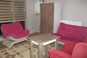 Has Apart - Image 3