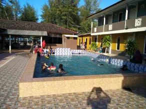 Kandiez Sunrise Beach Resort - Image 2
