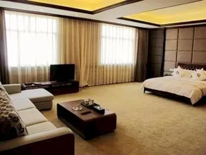 Artland Peninsula Hotel - Image 4