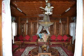 H B Raj Mahal - Image 4
