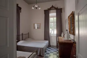 DellaGracia Mansion - up to 10 guests - Image 5