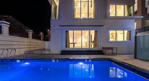 Pinnacle High by Vista Rooms - Image 3