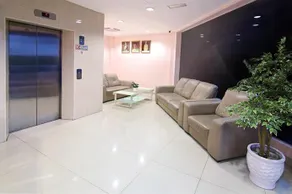Shining Hotel - Image 3
