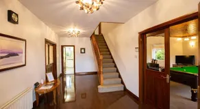 Luxury Manor Private Double Garage Hot tub Wifi - Image 3