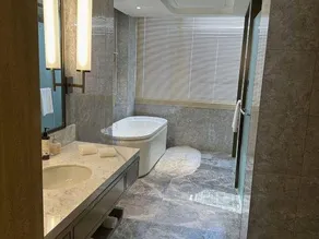 Yangtse River Hotel - Image 5