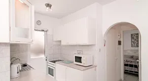 Sue's Apartment - Image 3