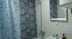 Apartment Svobody sq. opposite park - Image 5