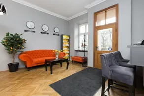 Grand Apartment with Panoramic View - Image 4