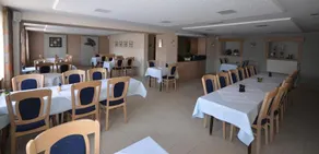 Hotel-au-printemps - Image 2