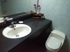 Xinyang Lingrui Hotel - Image 5