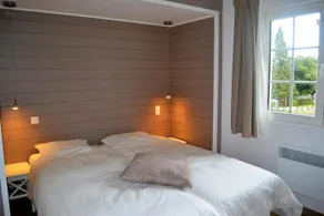 Sous le Saule Holiday Home - Image 5