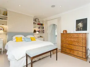 Spacious 5BR Family Home in Battersea203 - Image 3