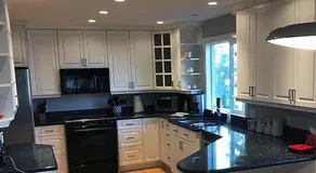 Deep Cove Retreat on the Ocean - Image 4