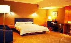 Carey Hotel - Image 3
