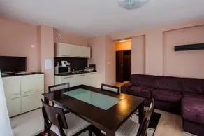 Spomar Aparthotel - Image 5
