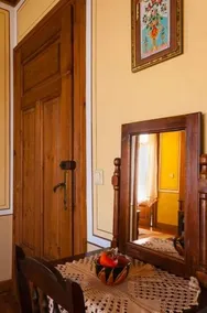 Plovdiv's Corner Guesthouse - Image 4