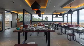 Bush Lodge At Hidden Valley Wines - Image 5