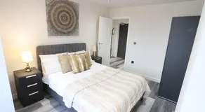 Birmingham NECAirport Interchange shortstay homebase - Image 2