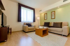 Club Hotel Birdland Luxusapartman - Image 2