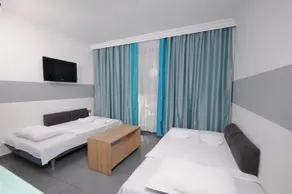 Blue Palace Hotel & Apart - Image 5