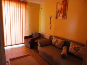 Family house with swimmingpool - Image 4