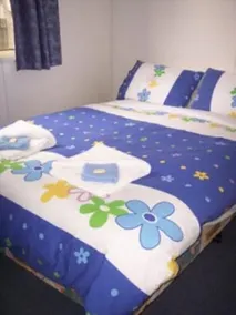 Sheffield Cabins & Apartments - Image 3