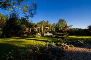 Alpinia by Vista Rooms - Image 4