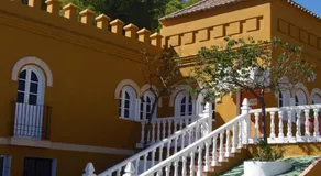 Hostal La Parada - Image 2