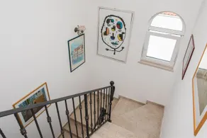 Villa Manda with sea view 2 terraces & parking - Image 3