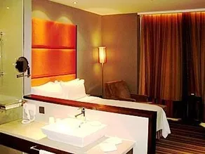 Heyue Boutique Hotel - Image 5