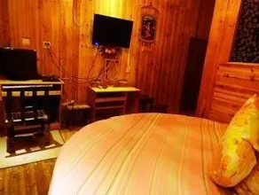 Fenghuang Tuoshuirenjia Diaojiao Hostel - Image 2