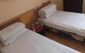WAIHUAN GUEST HOUSE - Image 3