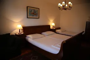 Apartment Rose - Image 3