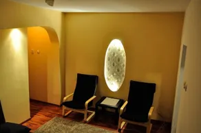 Charming Central Apartment Ploiesti - Image 4