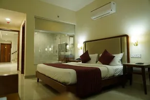 Hotel Le-Crown - Image 5