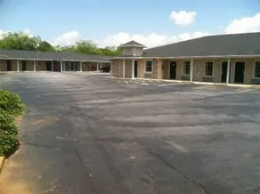 Daynite Inn - Image 2