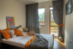 The Poppies House - Image 5