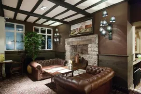 The Castle Hotel Wetherspoon - Image 3