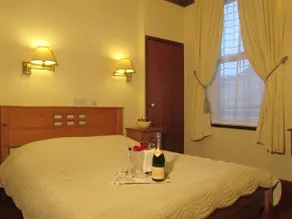 The Garden Hotel & Restaurant - Image 4