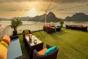 Dynasty Cruises Halong - Image 2