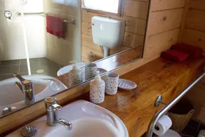 Giba Gunyah Country Cottages - Image 5