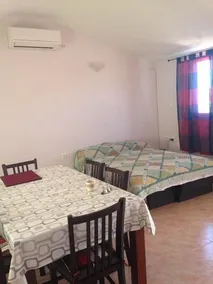 House Ante - Image 3