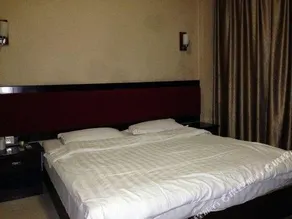 Rongyan Business Hotel - Image 3