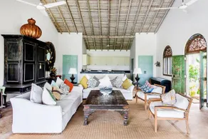 Samudra Beach Villa - Image 4