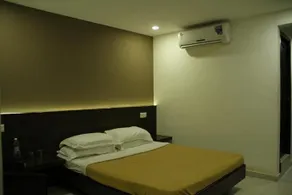 Sugam Hotel - Image 5